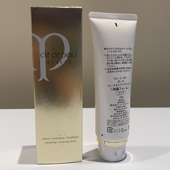Cle De Peau - Clarifying Foam Cleanser - Picture 4 of 4